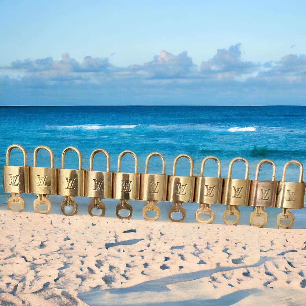 LV Lock & key for sale $85 per lock 304,310,311,312,315,316,316,320,321,321&328